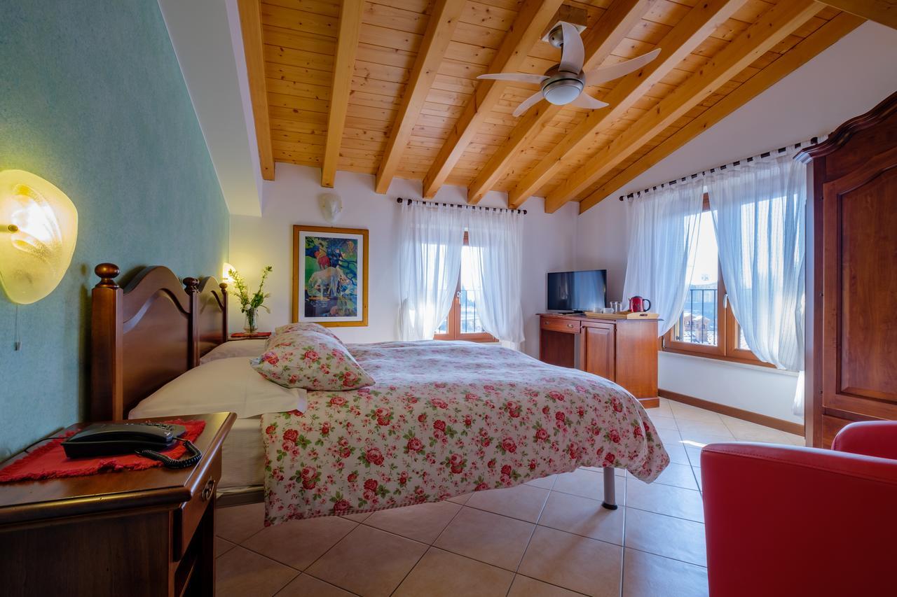Hotel Tre Punte 加尔尼亚诺 外观 照片